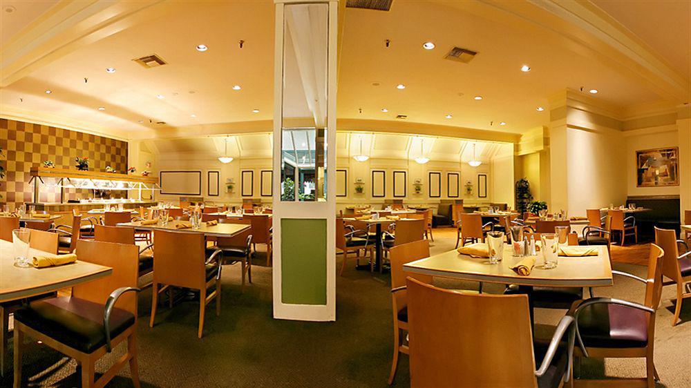 Doubletree By Hilton Houston Intercontinental Airport Hotel Екстериор снимка