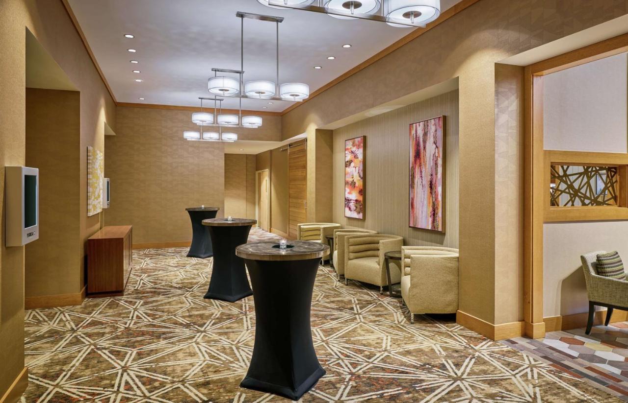 Doubletree By Hilton Houston Intercontinental Airport Hotel Екстериор снимка