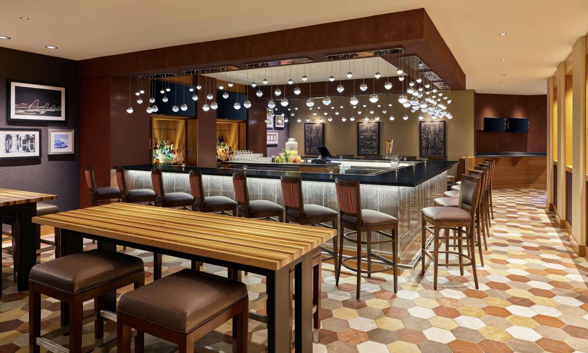 Doubletree By Hilton Houston Intercontinental Airport Hotel Екстериор снимка