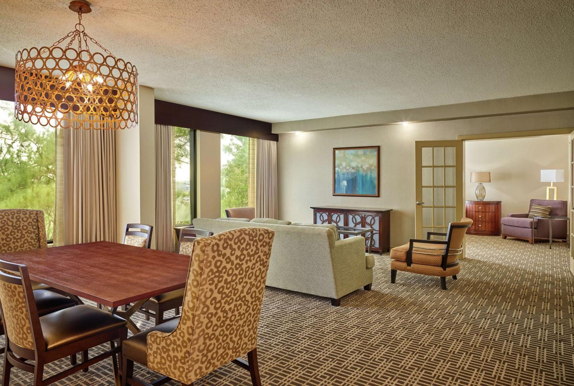 Doubletree By Hilton Houston Intercontinental Airport Hotel Екстериор снимка