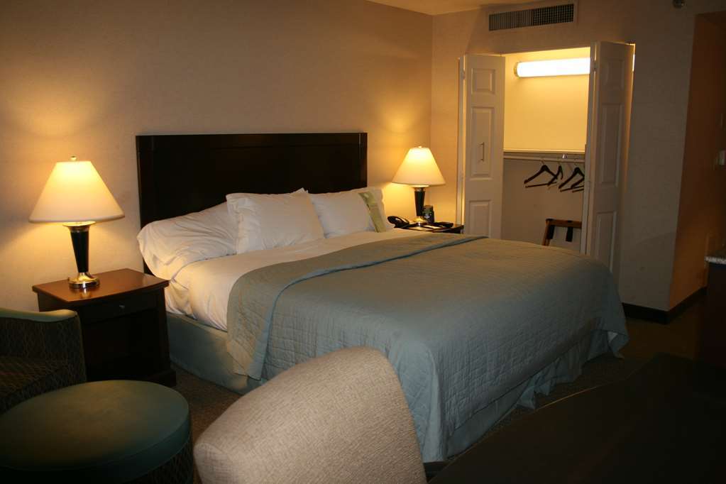 Doubletree By Hilton Houston Intercontinental Airport Hotel Стая снимка